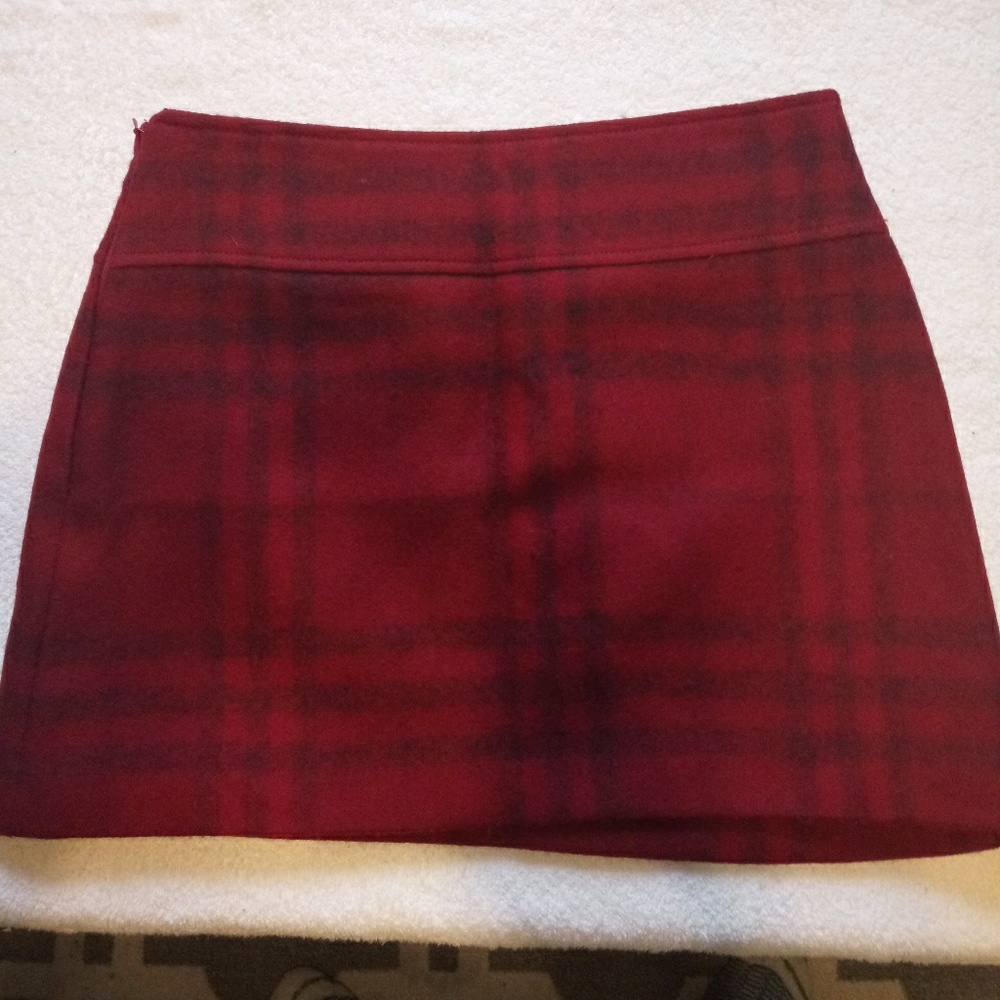 Burberry plaid wool skirt